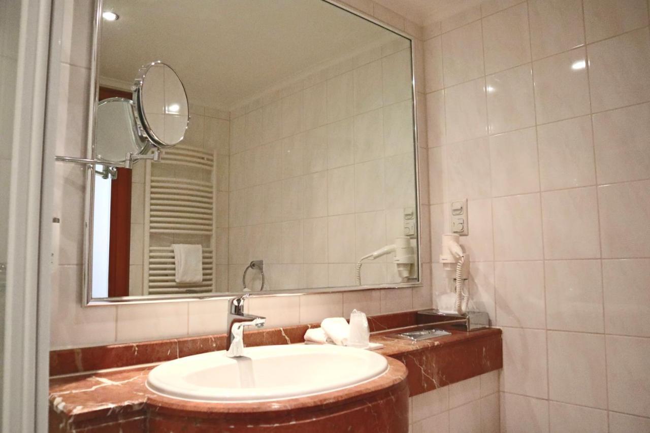 Hotel Alter Packhof Hannoversch Münden Exteriör bild